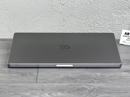 Macbook Pro 16 A2485 7